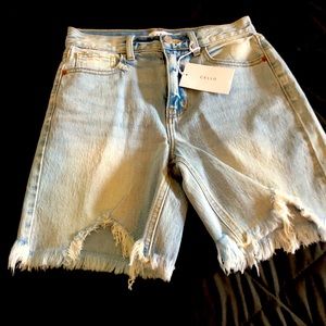 Bermuda jean shorts